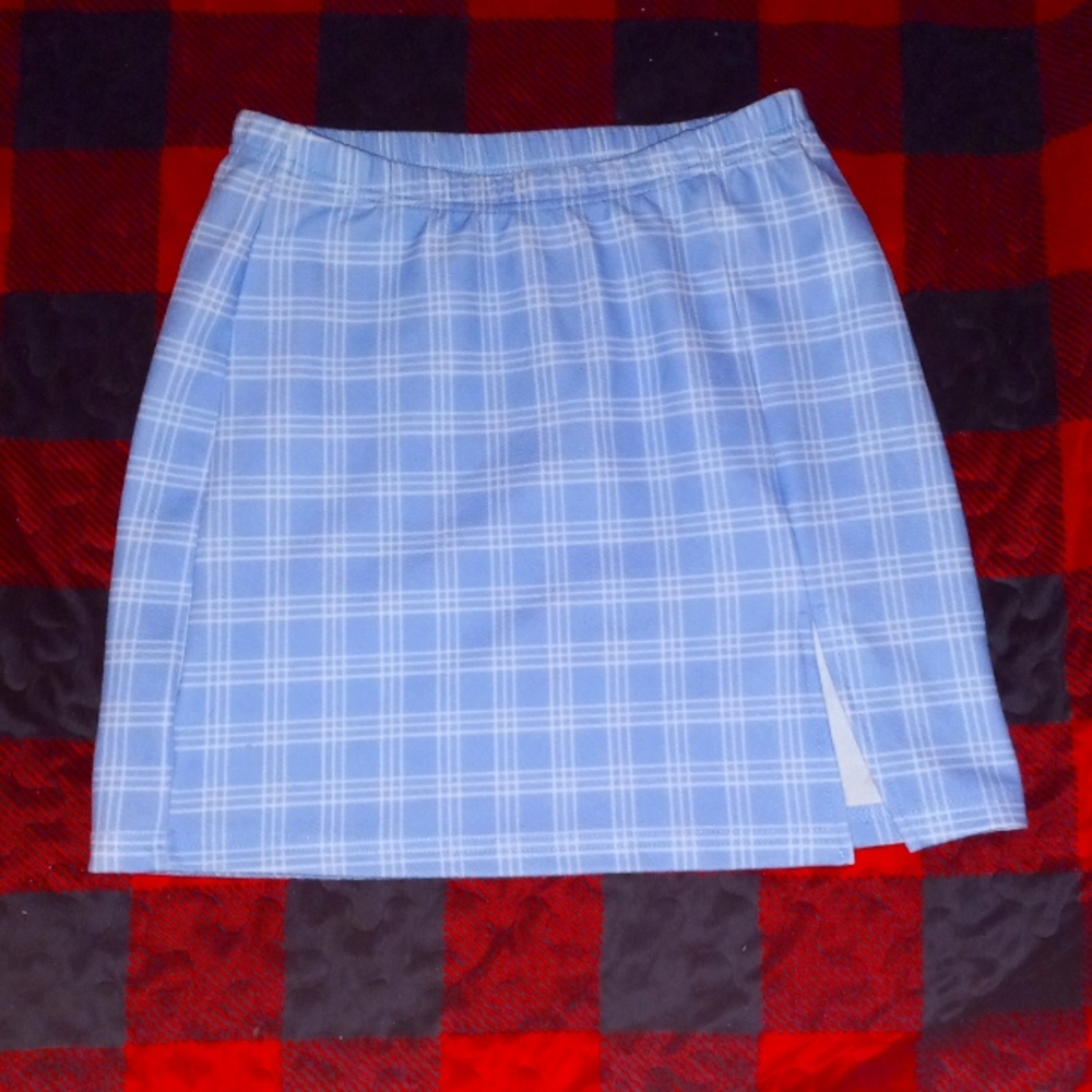 Mini skirt. Size small. From shein. Light blue